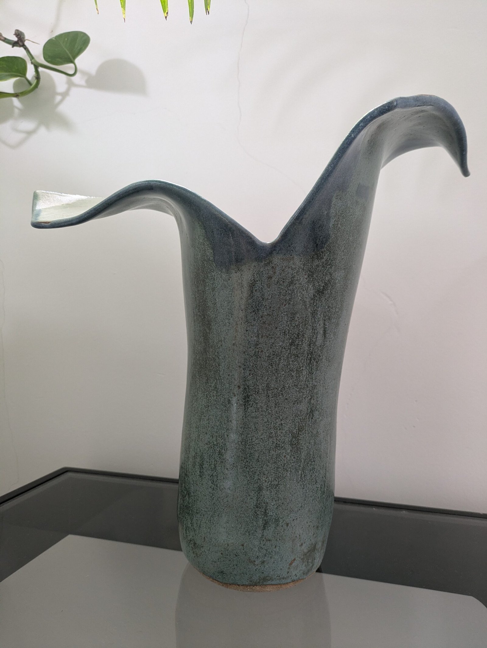 arum lily – ocean patina blue vase arum lily – ocean patina blue vase
